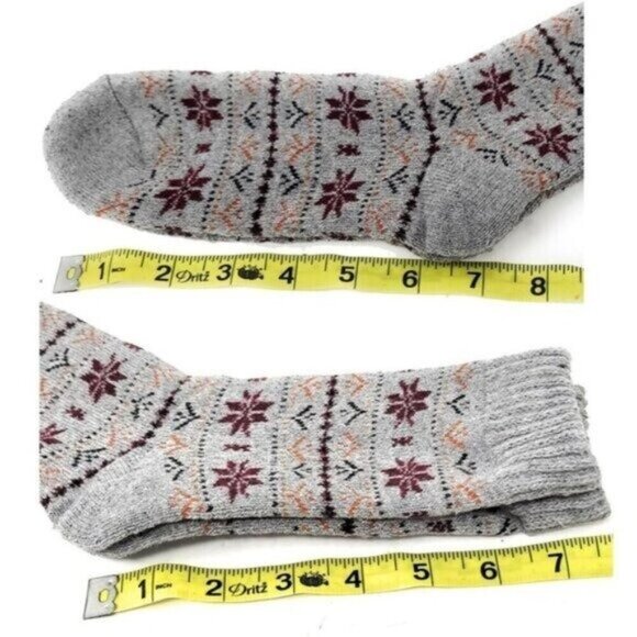 Women 12-Pack Lamb Wool Socks, Size 9-11, Winter Warm, Assorted Colors, NEW - Picture 3 of 3